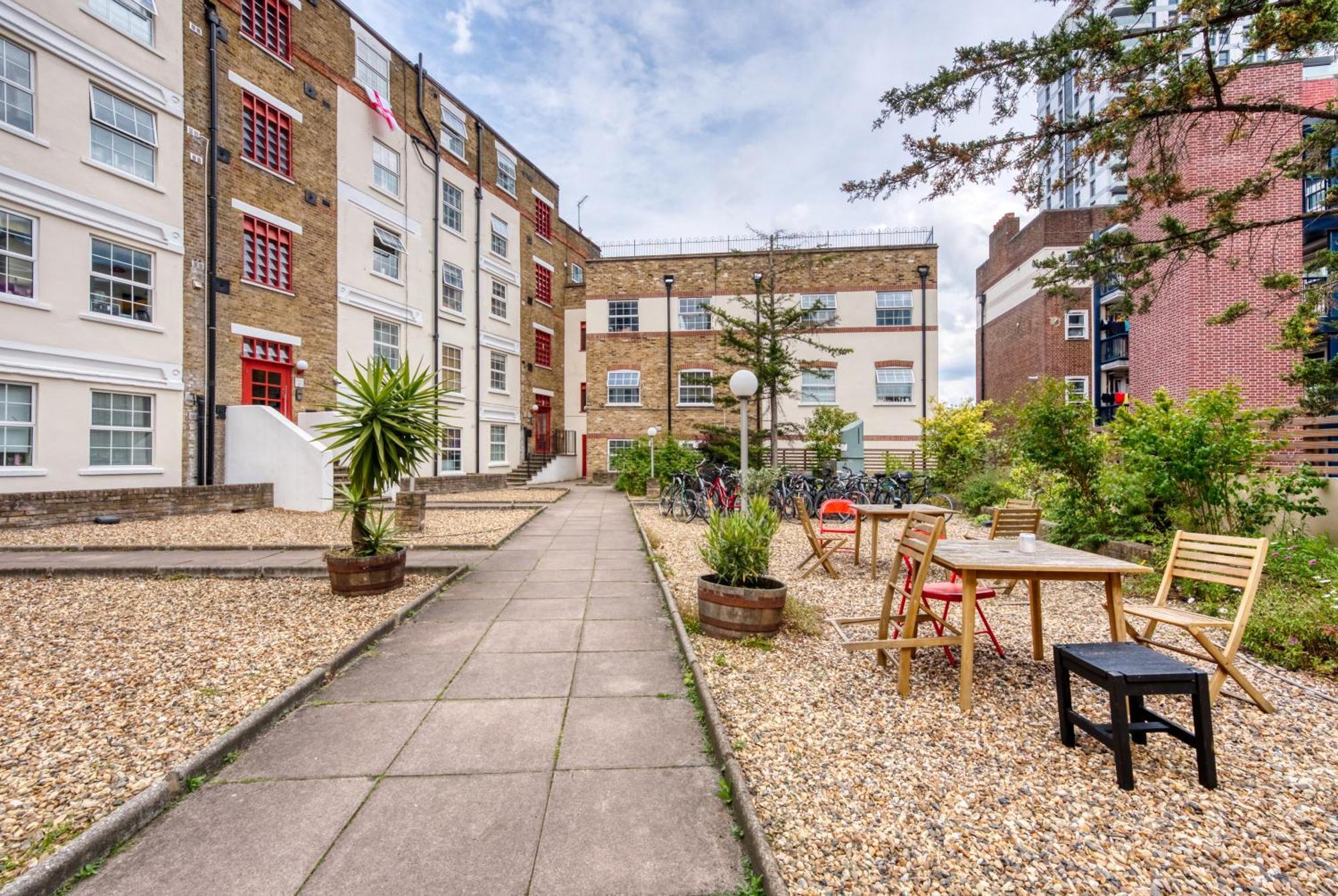 Chic 2 Bedroom Apartment Near Liverpool Street By Gold Stays 伦敦 外观 照片