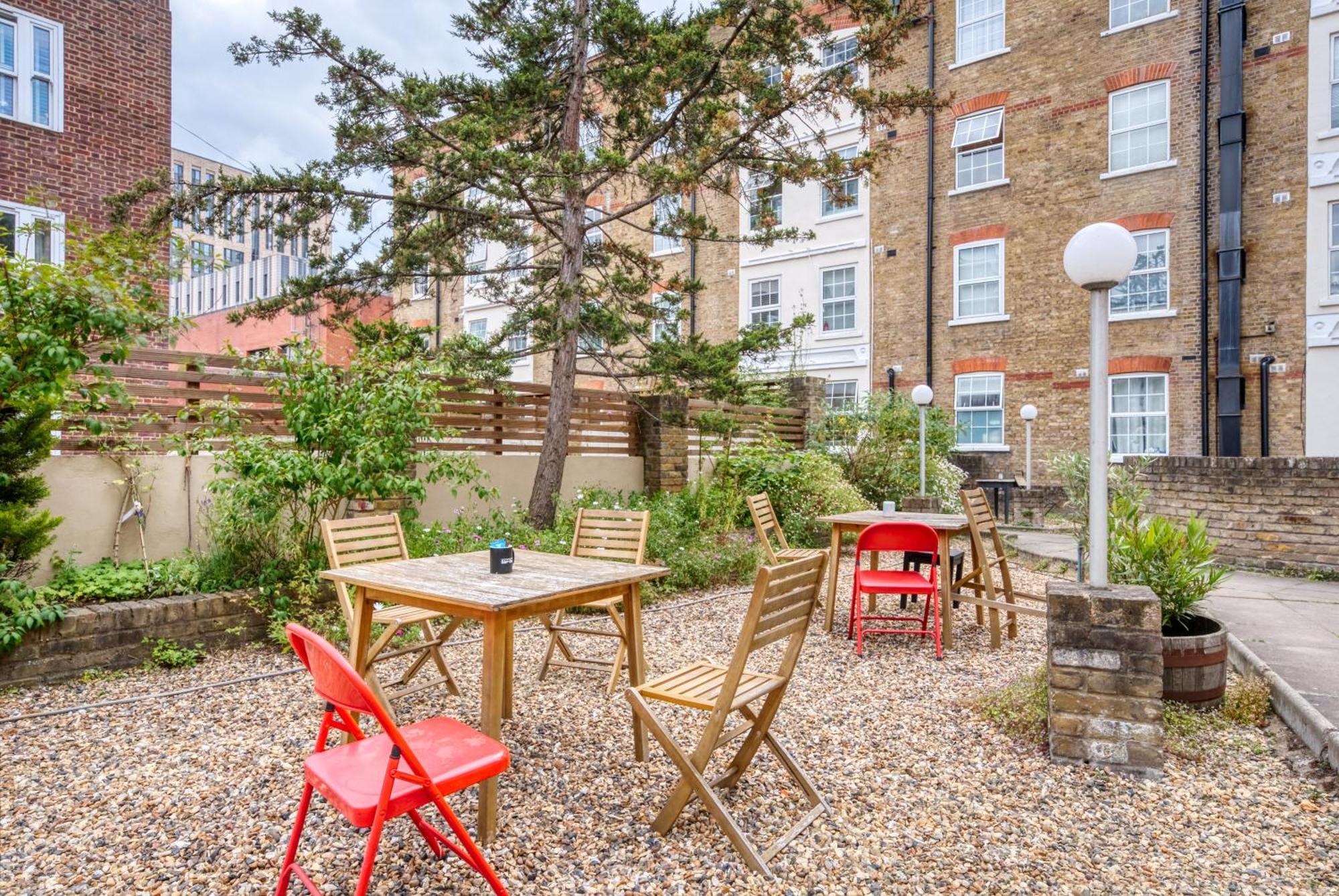 Chic 2 Bedroom Apartment Near Liverpool Street By Gold Stays 伦敦 外观 照片